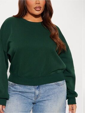 Fashion Nova Dark Green Cropped Crewneck Sweater